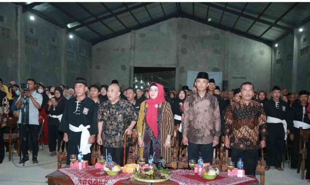 Hadiri Pengesahan Warga Warga Baru Tahun 2023, Bupati Etik Suryani Ajak PSHT Samakan Persepsi Membangun Sukoharjo