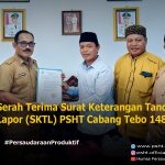 “Bukti Keabsahan Organisasi, PSHT Tebo Terima SKT Dari Bakesbangpol”